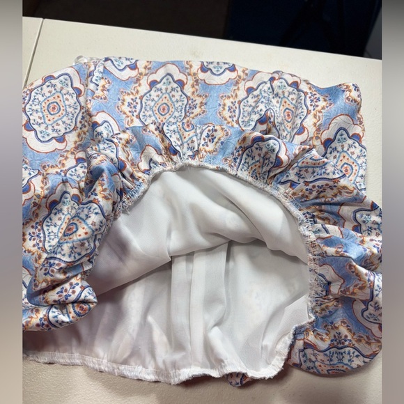 A COLLECTION White Blouse with Colorful Floral Design size m - Picture 12 of 16